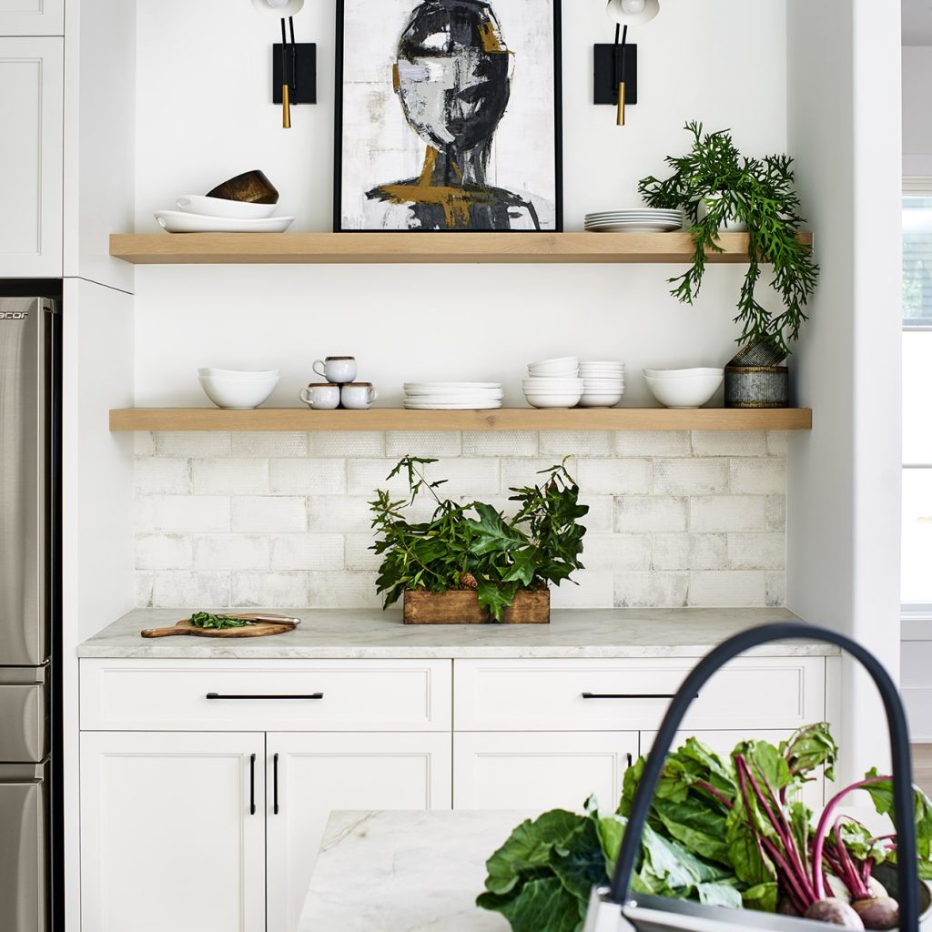 ViviCoInteriors_InteriorDesign_Serenbe_Kitchen_ShelvingView